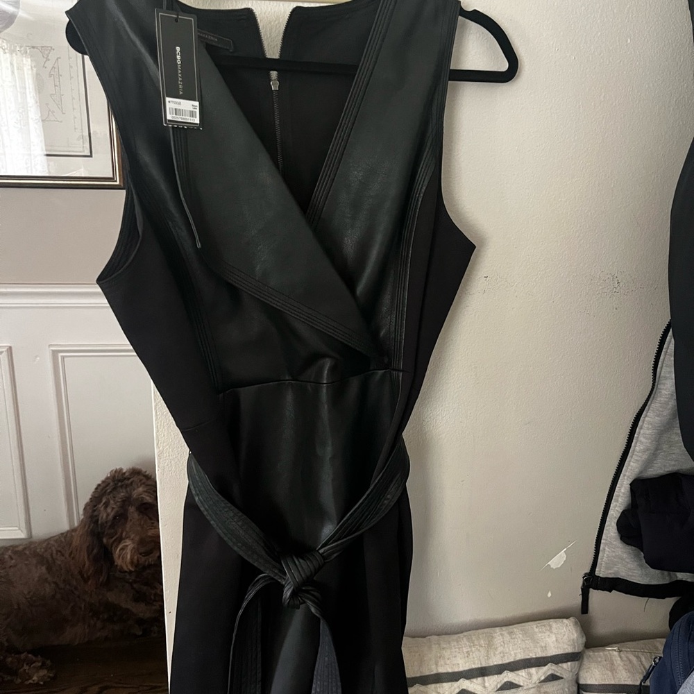 BCBGMaxAzria Black Sleeveless Wrap Dress
